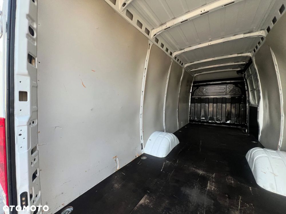 Iveco Daily 35C14 Furgon Blaszak Maxi Long Bliźniaki Salon PL, Jeden Właściciel - 16