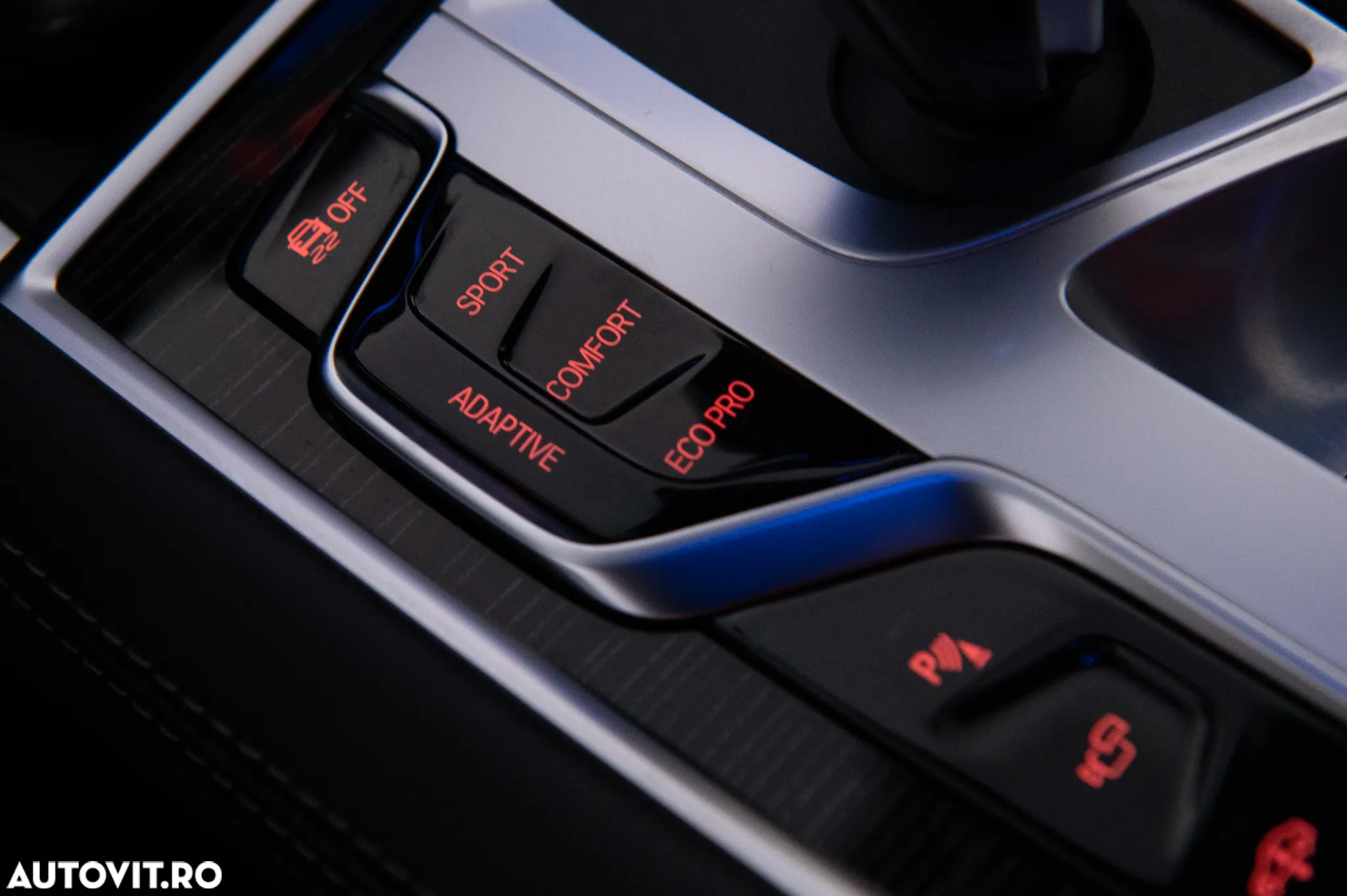 BMW Seria 7 740d xDrive MHEV - 37