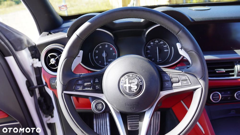 Alfa Romeo Stelvio - 21