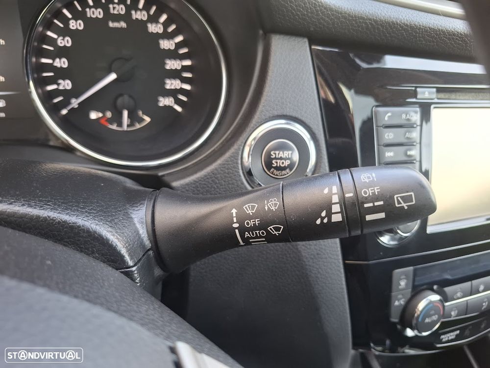 Nissan Qashqai 1.6 dCi Tekna Premium 17 Pele S P.Preta Xtronic - 23