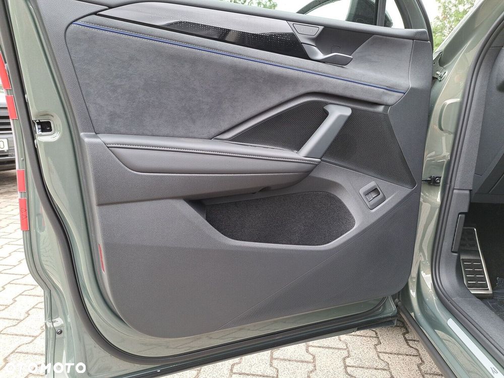 Volkswagen Tiguan - 11