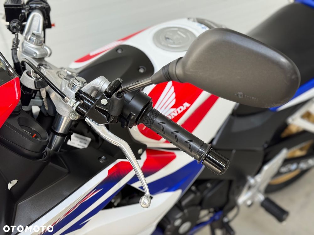 Honda CBR - 24
