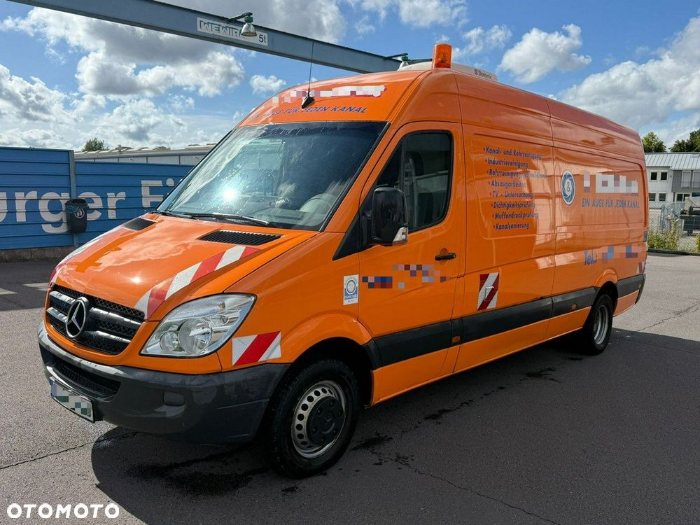 Mercedes-Benz Sprinter - 1