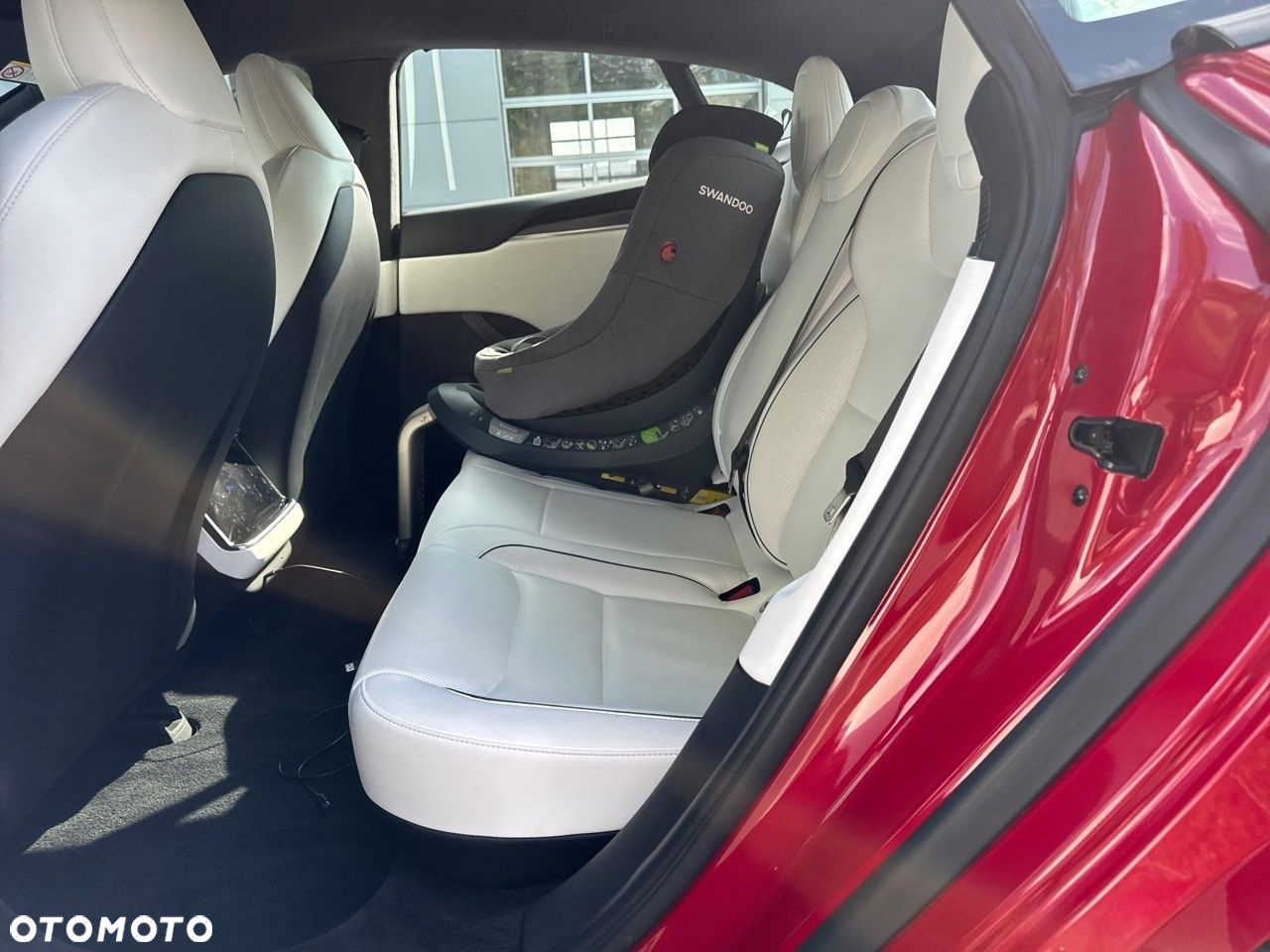 Tesla Model S Plaid - 10