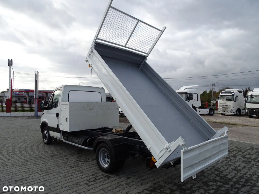 Iveco 35C12 - 13