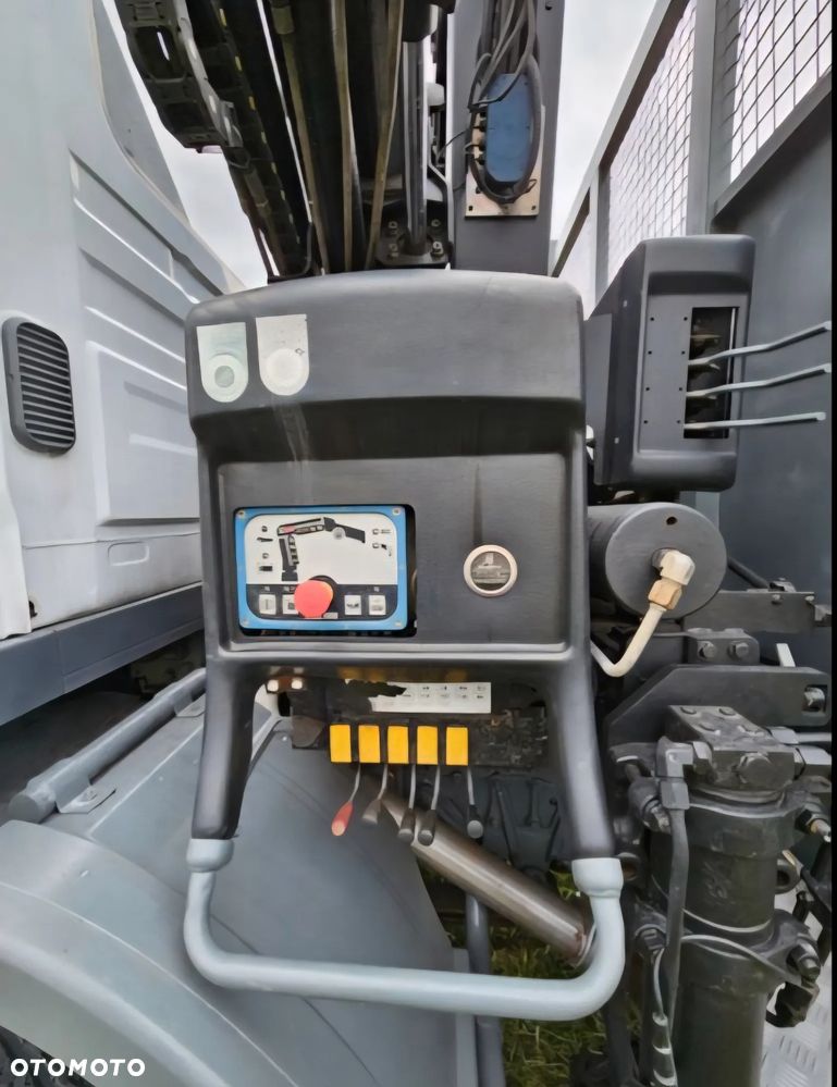 Mercedes-Benz AXOR 1828  HIAB 122 DUO - 6