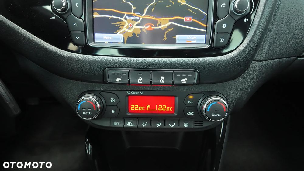 Kia Ceed 1.6 GDI Dream-Team Edition - 24