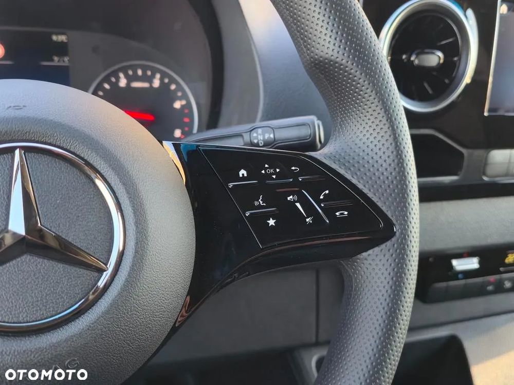 Mercedes-Benz Sprinter 317 CDI Long BASE 9G-Tronic - 17