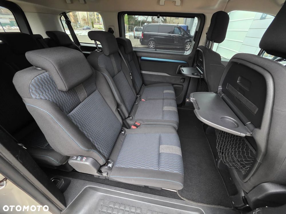 Peugeot Traveller L2 2.0 Allure - 21
