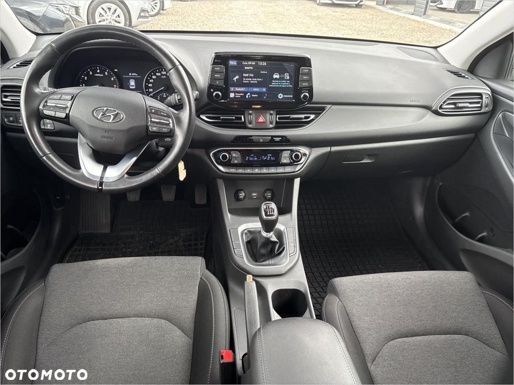 Hyundai i30 1.5 DPI Comfort - 12