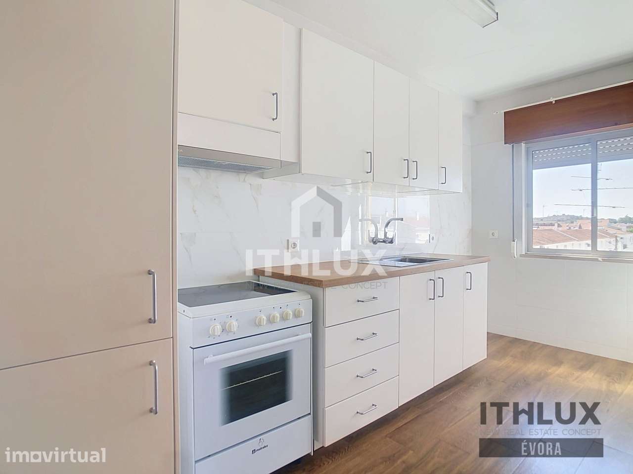 Apartamento T2 renovado e vistas desafogadas no centro de Vila Viçosa - Grande imagem: 4/16