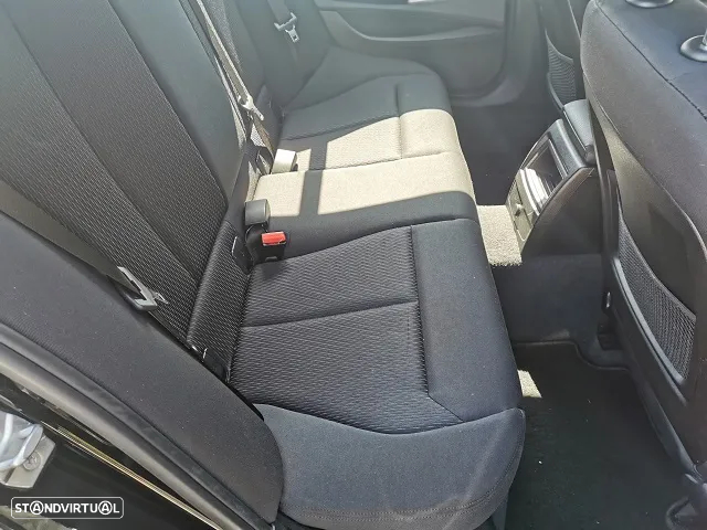 BMW 116 d EfficientDynamics - 23