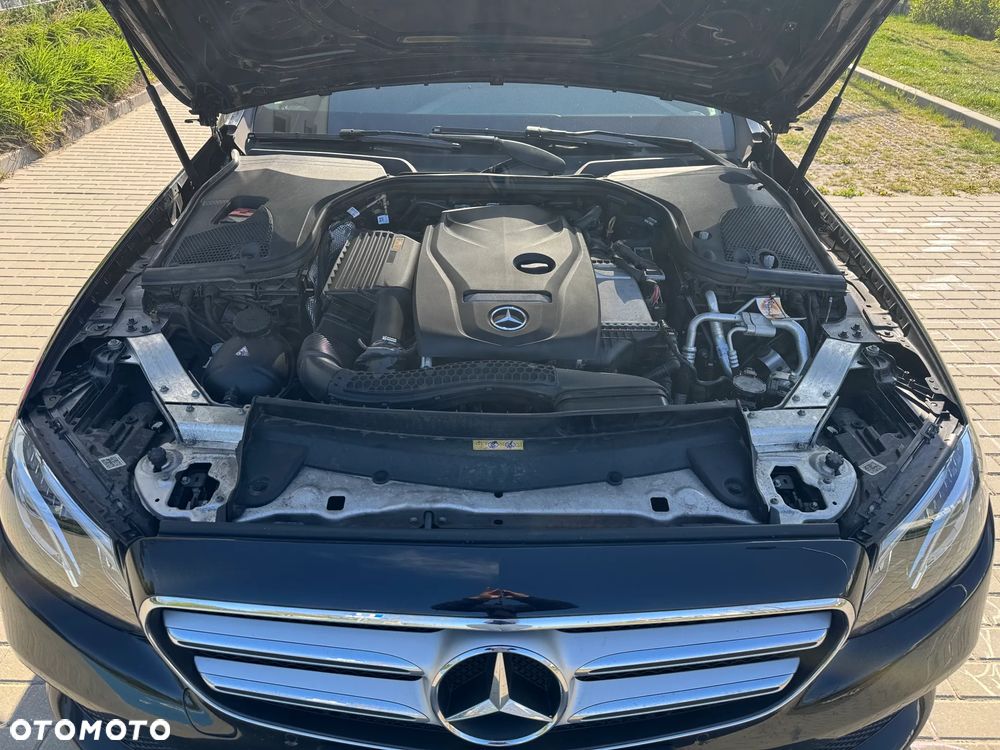 Mercedes-Benz Klasa E 200 9G-TRONIC - 5