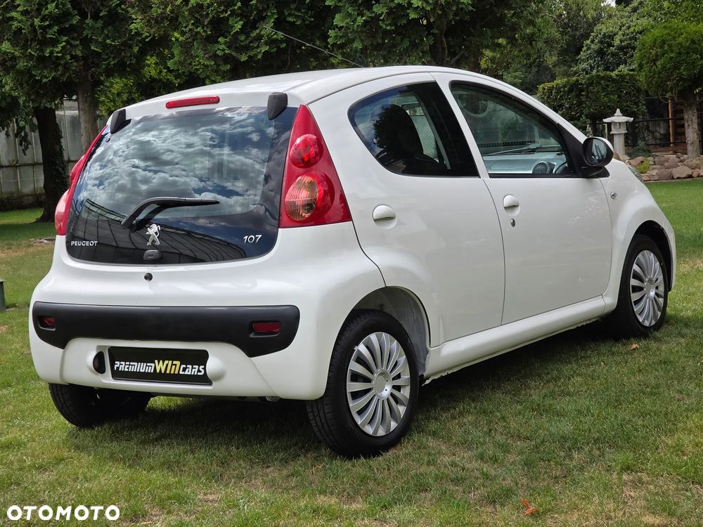 Peugeot 107 1.0 Trendy - 11