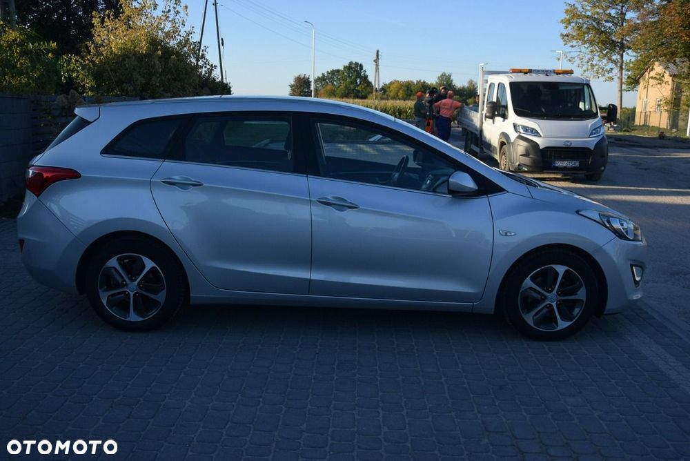 Hyundai i30 1.4 BlueDrive Comfort - 14