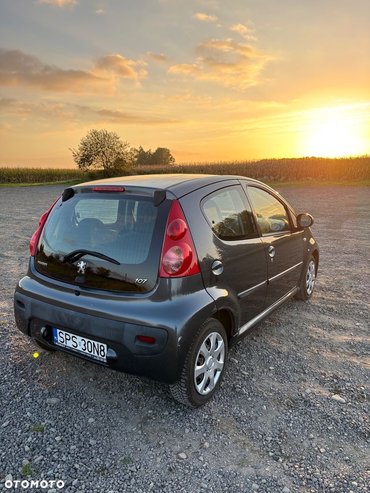Peugeot 107 1.0 Urban Move - 9