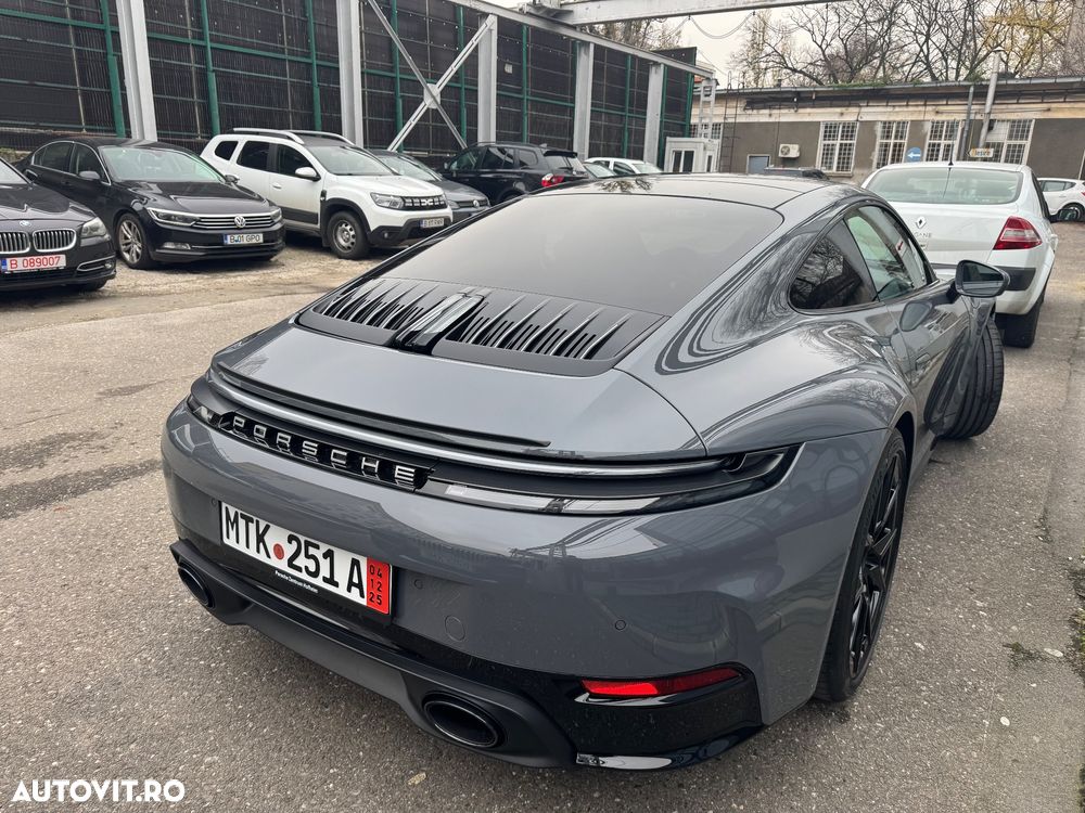 Porsche 992 - 4