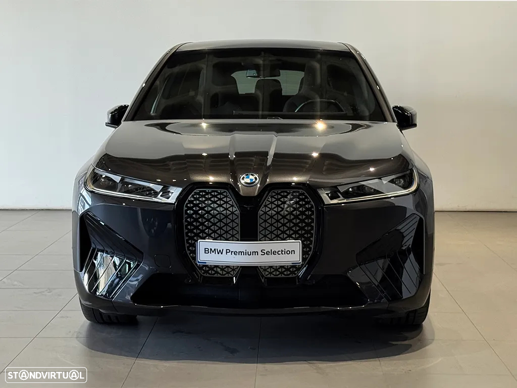 BMW iX xDrive 50 Pack Desportivo - 2