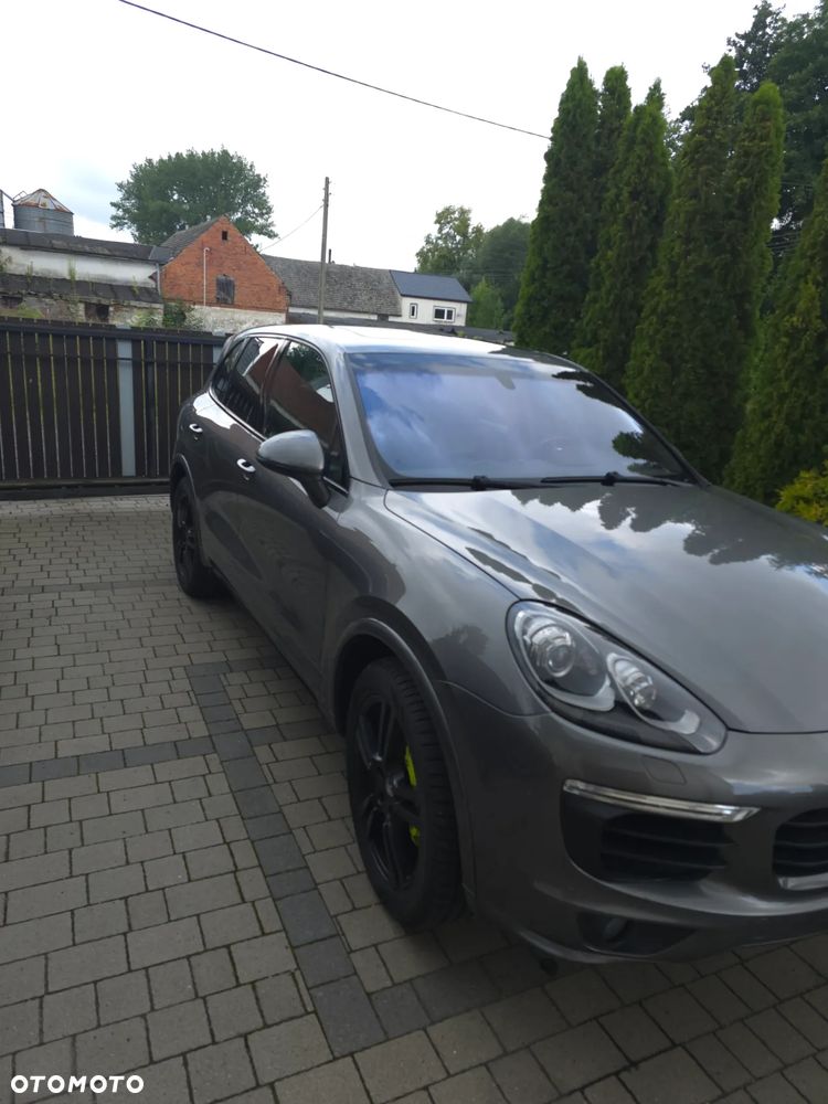 Porsche Cayenne Standard - 3