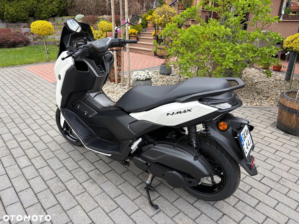 Yamaha NMAX - 9