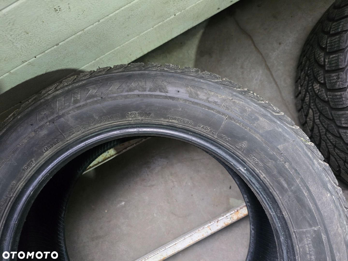 BRIDGESTONE BLIZZAK LM-32 235/55R17 103V 6mm 2x - 4