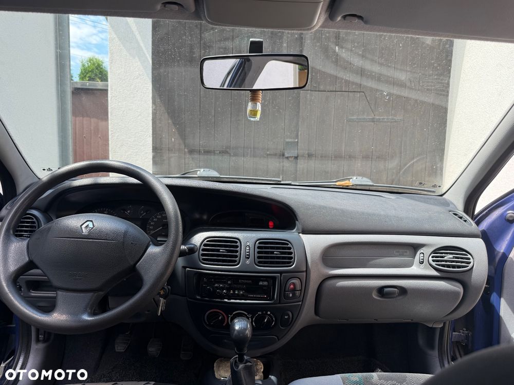 Renault Megane 1.4 RN - 22