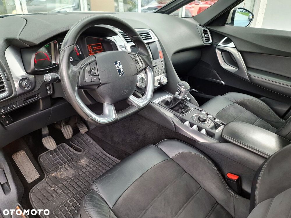 Citroën DS5 1.6 BlueHDi SoChic - 13