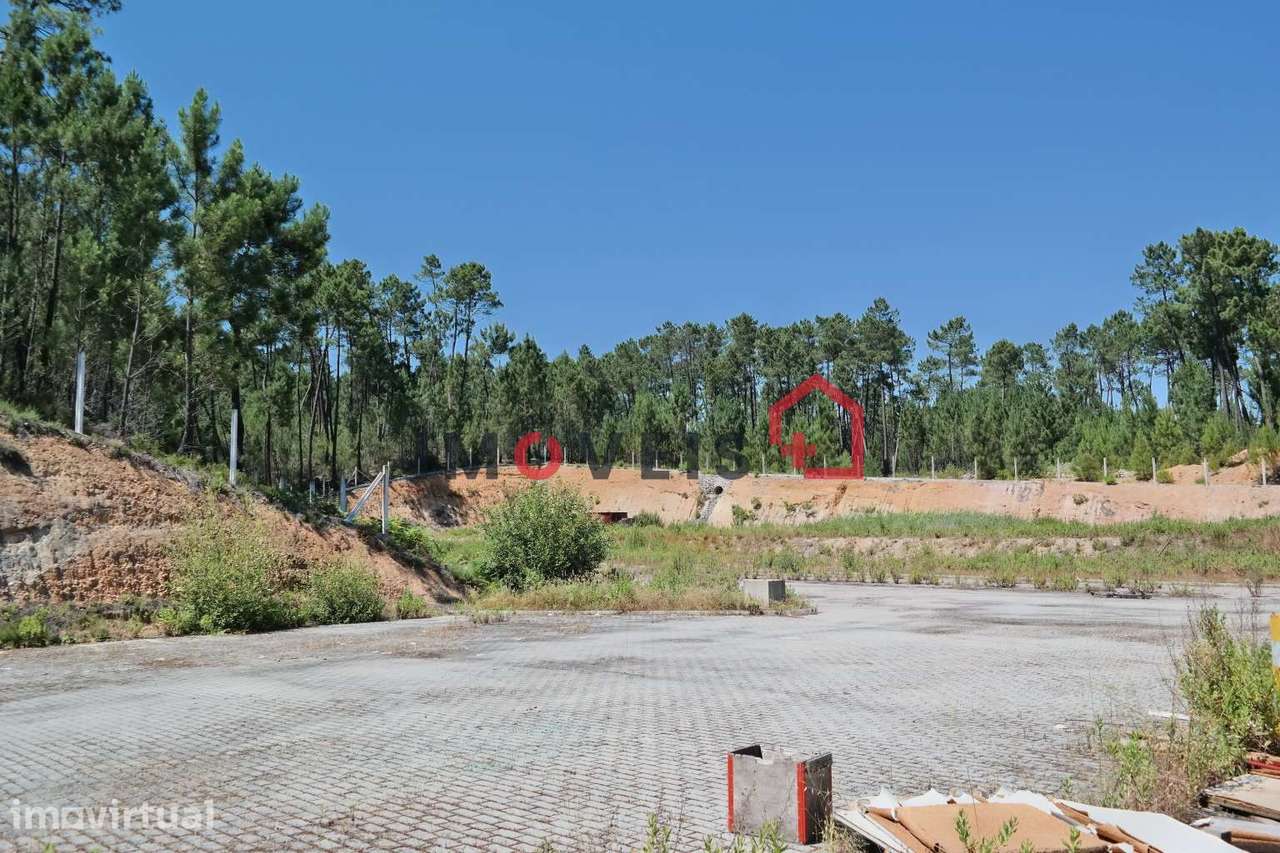 Terreno com licença para Indústria - Grande imagem: 3/6