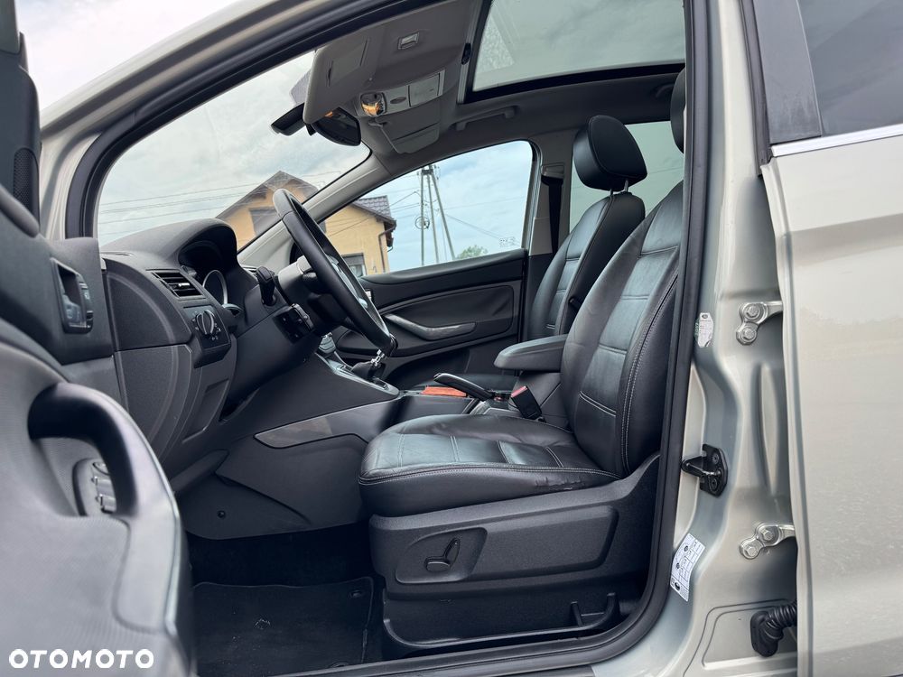 Ford Kuga 2.0 TDCi 4x4 Titanium - 11