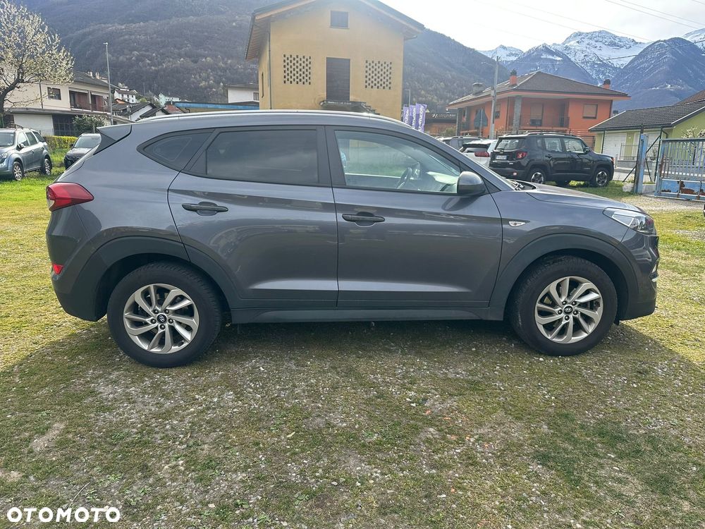 Hyundai Tucson 1.7 CRDI BlueDrive Comfort 2WD - 38