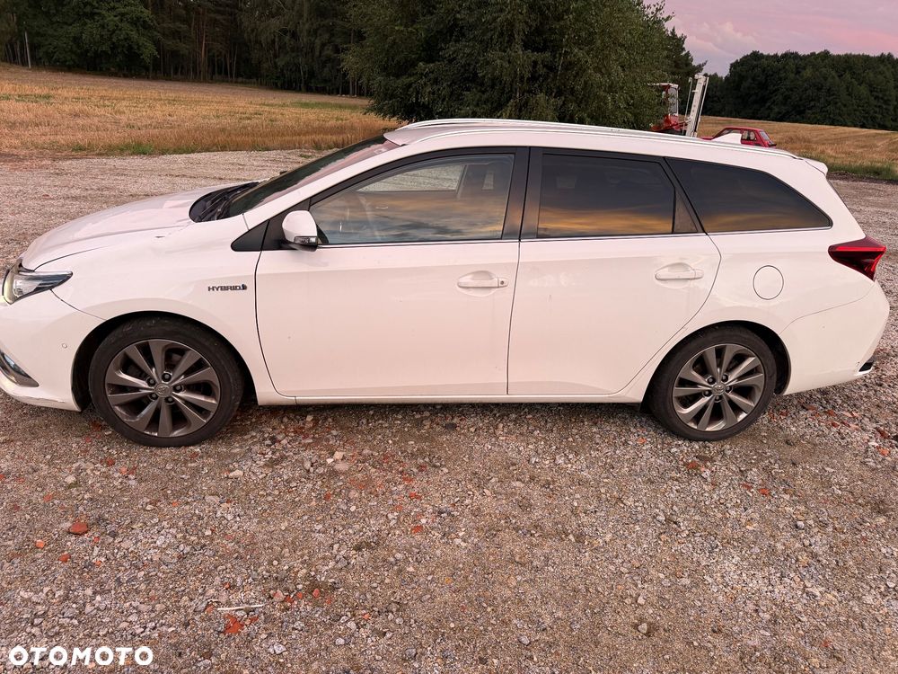 Toyota Auris - 2