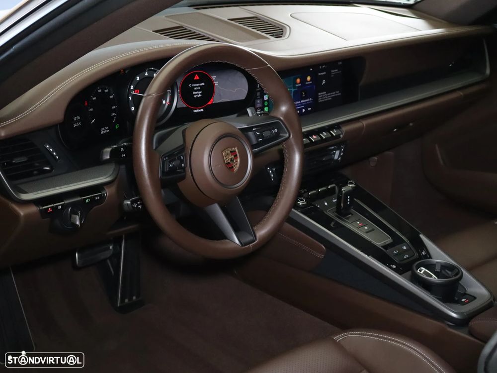Porsche 911 (992) Carrera PDK - 22