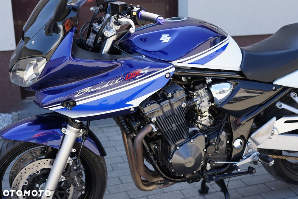 Suzuki Bandit - 30