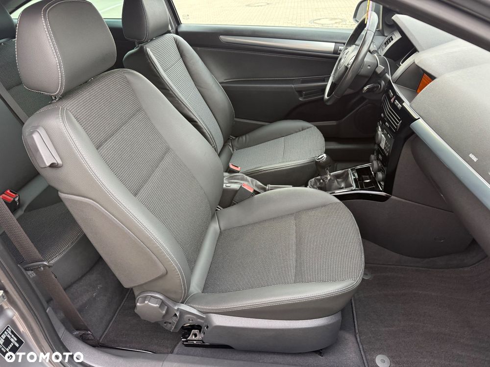 Opel Astra 1.6 Edition - 13