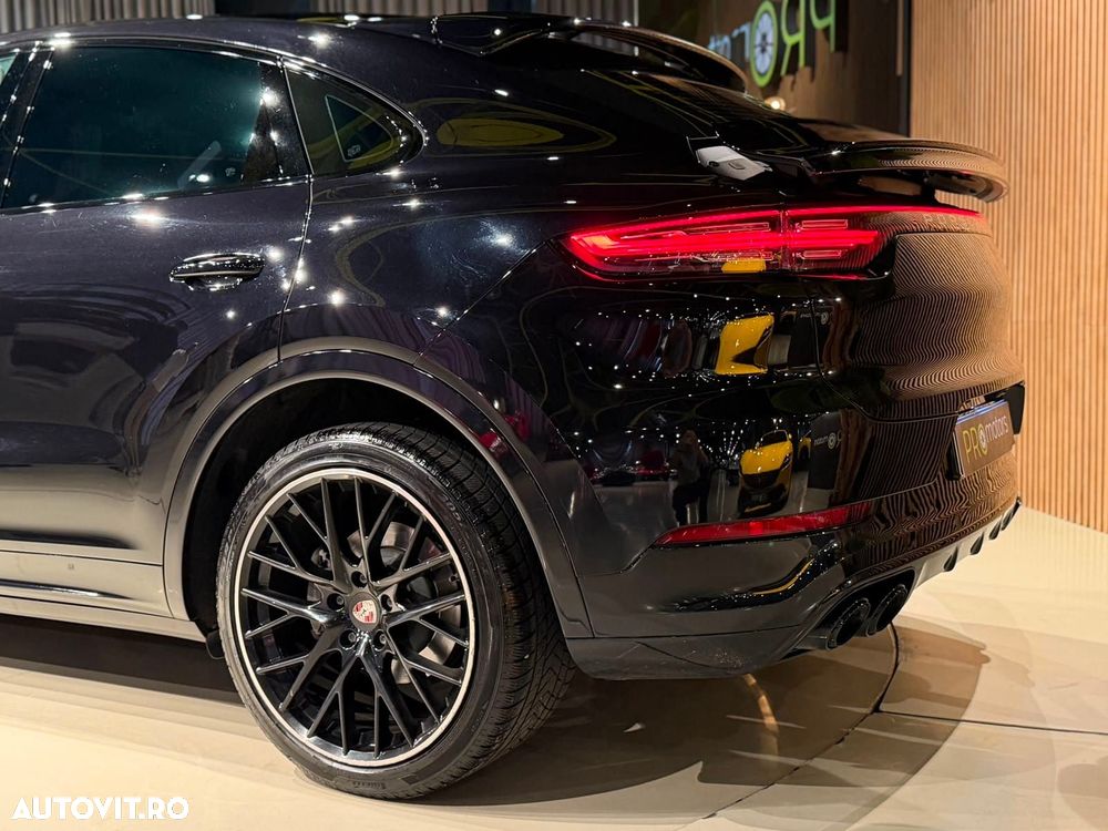 Porsche Cayenne Coupe - 16