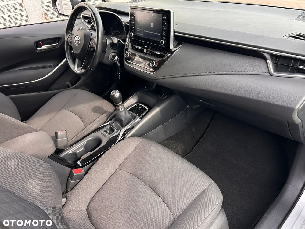 Toyota Corolla 1.6 Prestige - 18