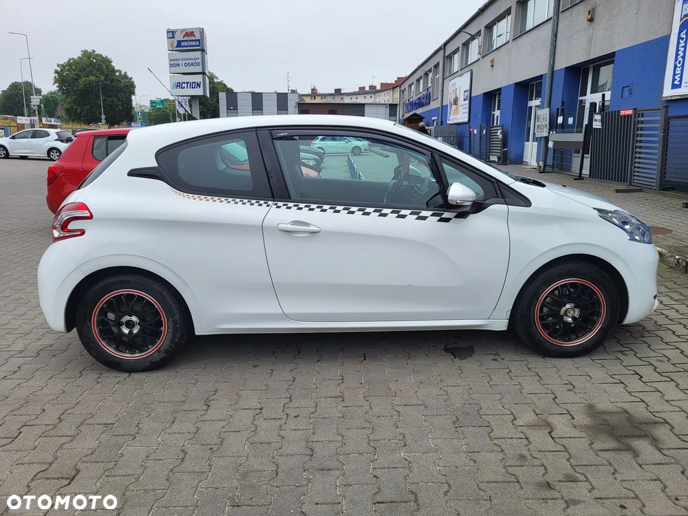 Peugeot 208 1.2 VTi Active - 4