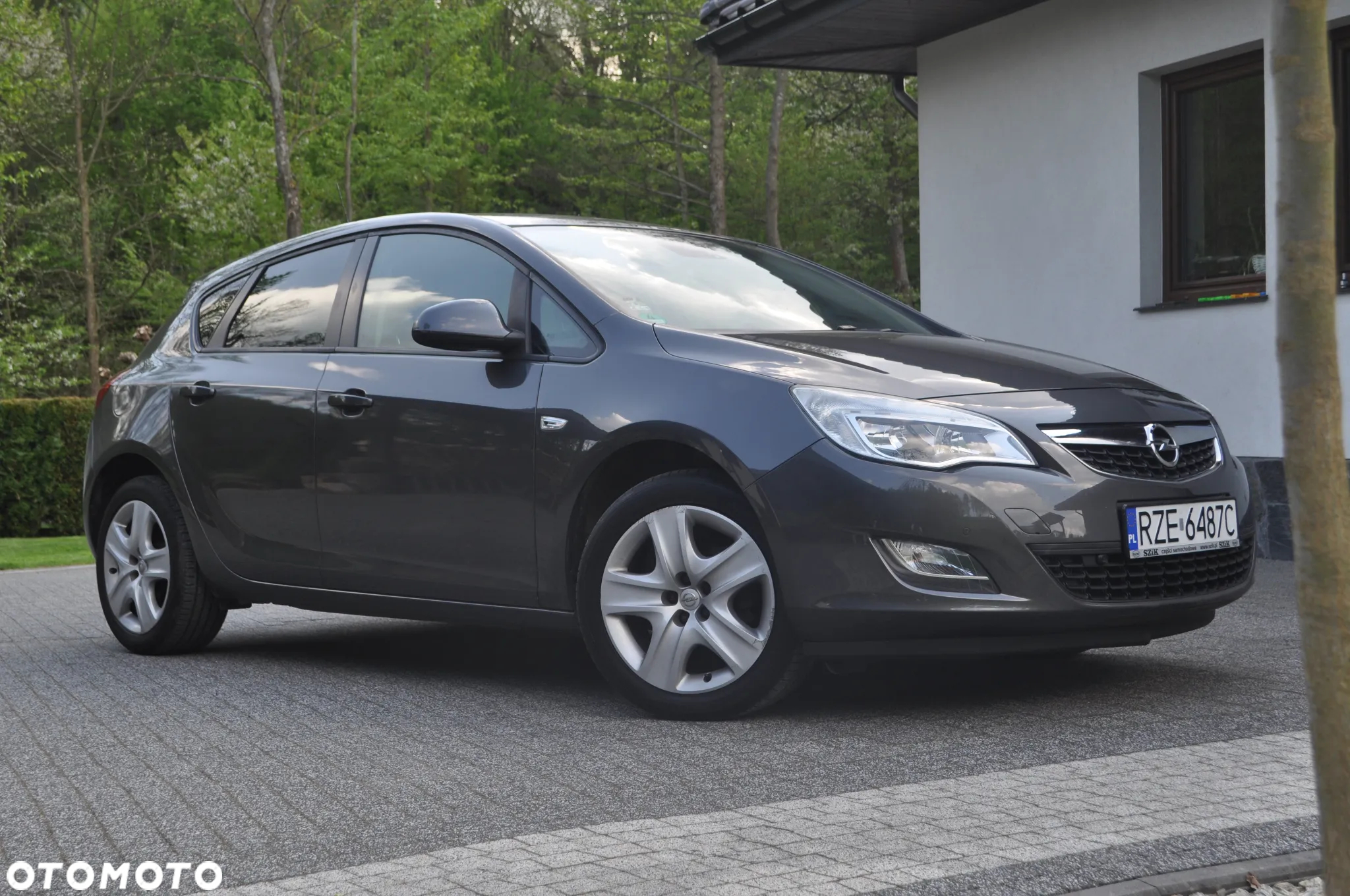 Opel Astra IV 1.4 T Cosmo S&S - 3