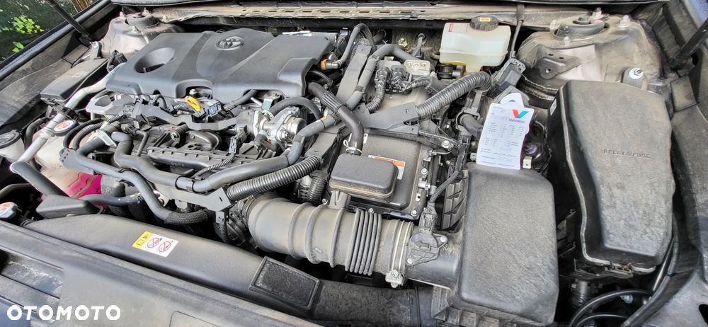 Toyota Camry 2.5 Hybrid Executive CVT - 21