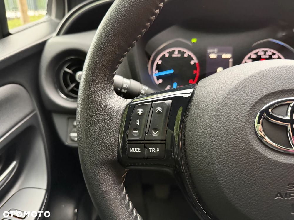Toyota Yaris 1.5 Selection - 25