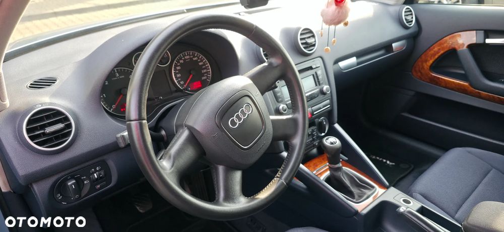 Audi A3 3-drzwiowe 1.9 TDI DPF Attraction - 7
