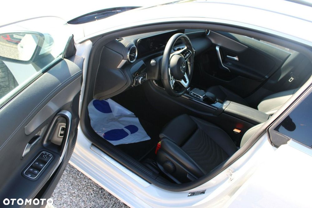 Mercedes-Benz CLA - 17