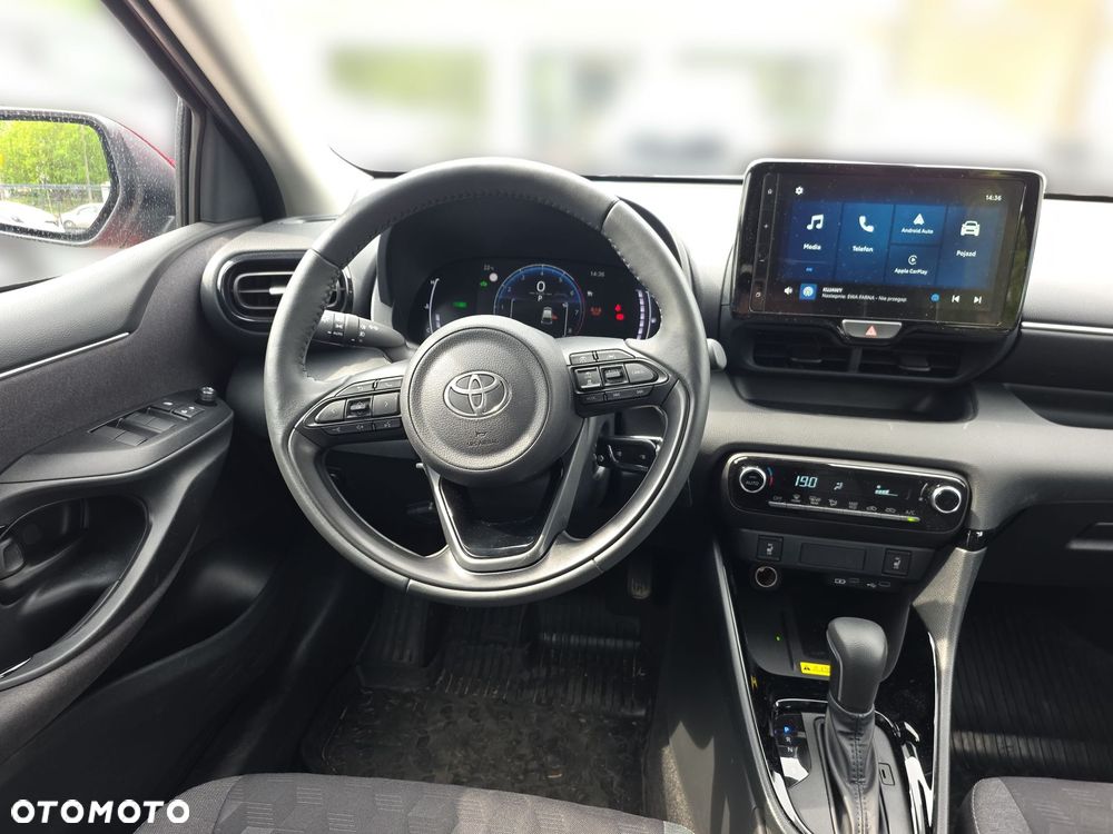 Toyota Yaris - 12