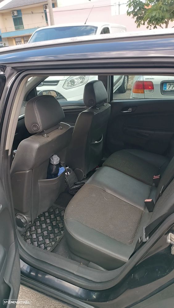 Opel Astra Caravan ver-1-7-cdti-cosmo - 13