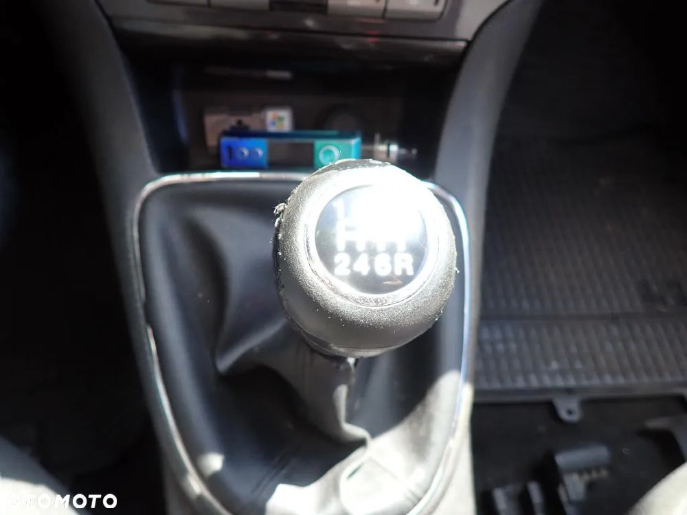 CZĘŚCI - Fiat Bravo II 1,9JTD M-JET 150KM 937A5000 6B 5D LAKIER 284/A 2007r. INDEX - 9405 - 13