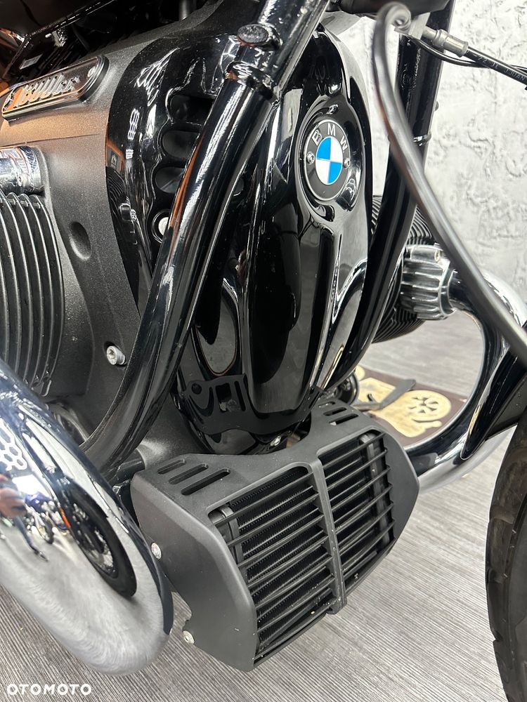 BMW R - 8