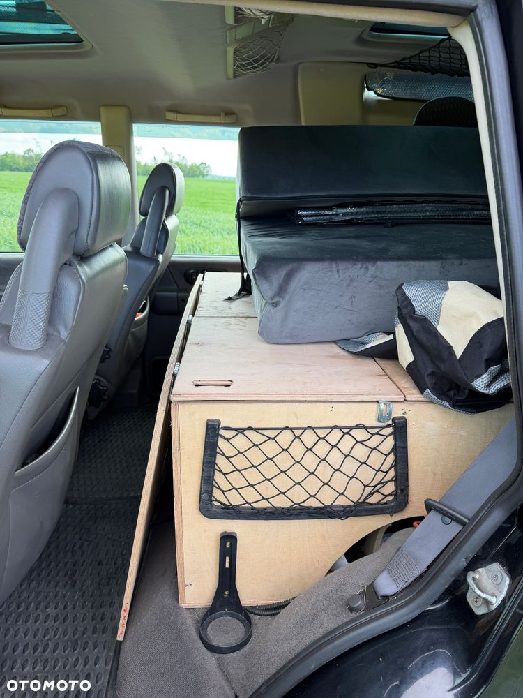 Land Rover Discovery - 18