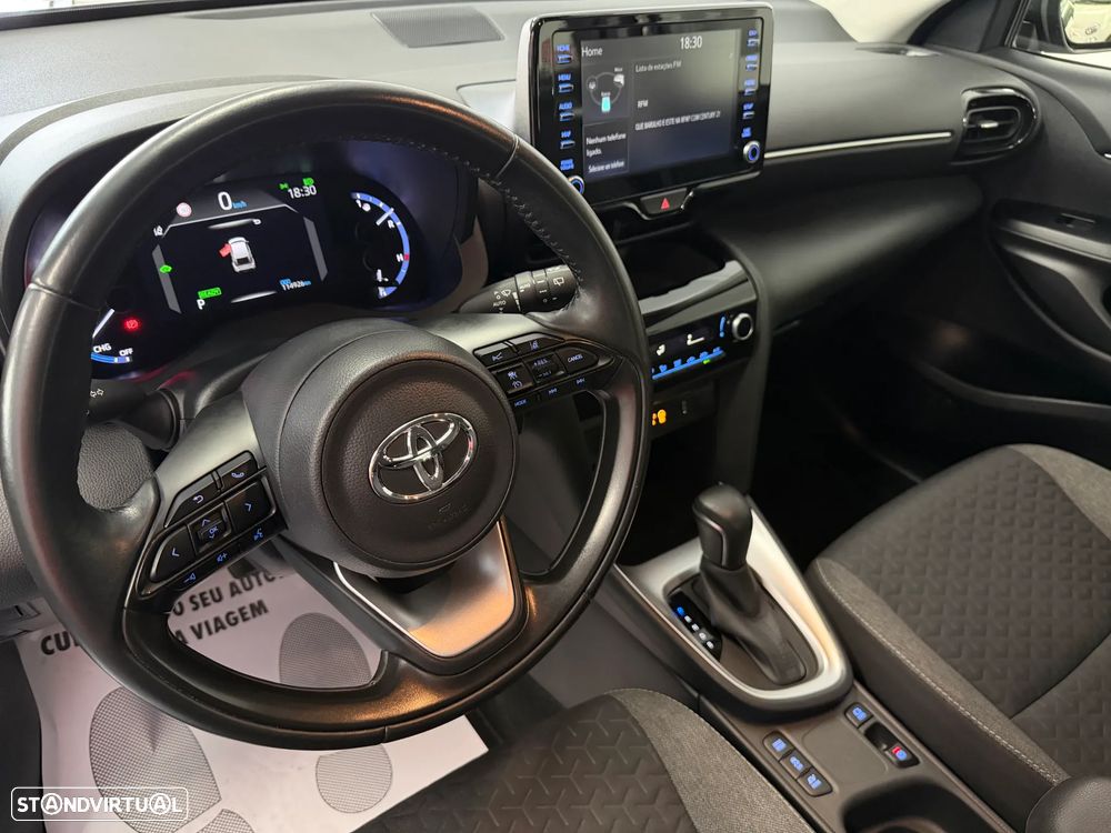 Toyota Yaris Cross - 24