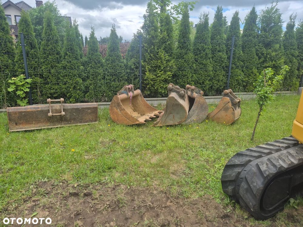 Caterpillar 305e2 - 15