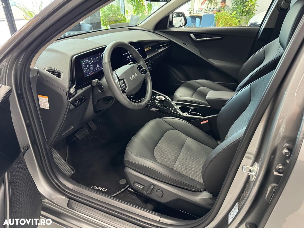 Kia Niro e-Niro 150 kW Vision - 6